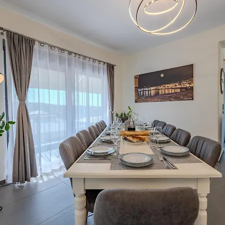 3a's Family Luxury Villa Resmo