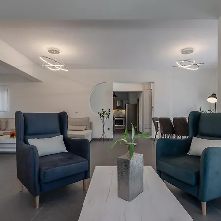3a's Family Luxury Villa Resmo